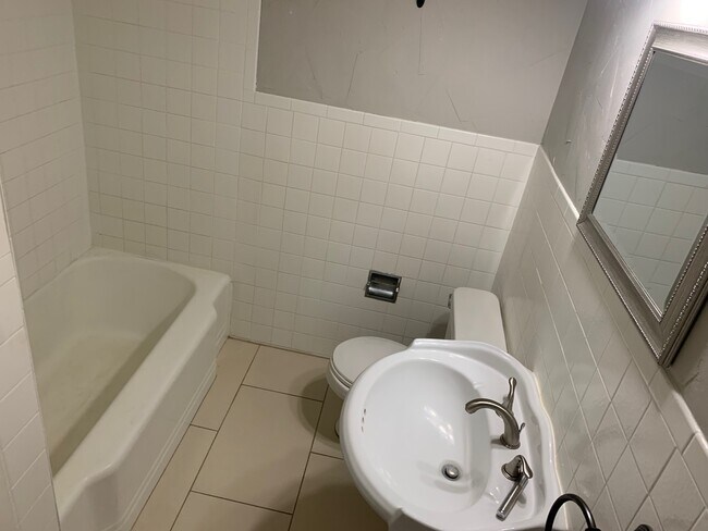 Building Photo - 3515 27th St