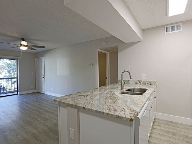 Building Photo - $250 OFF SECOND MONTH RENT AVAILABLE NOW