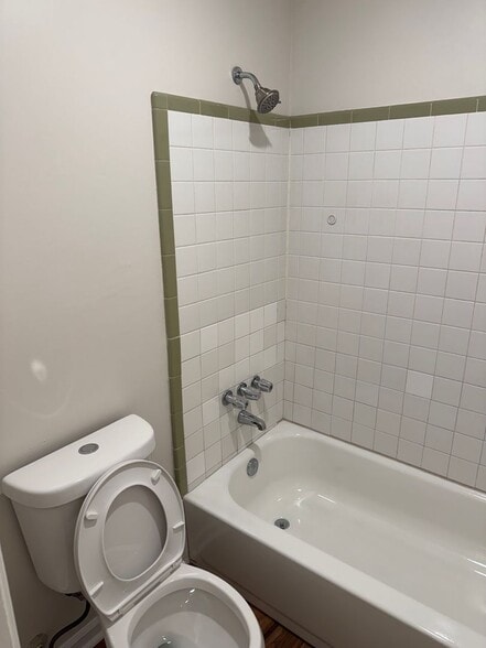 Building Photo - 6298 Raible Dr