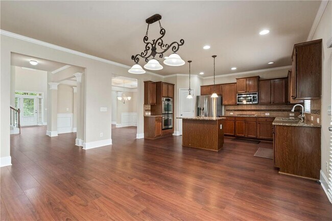 Building Photo - 6639 Trail Side Dr