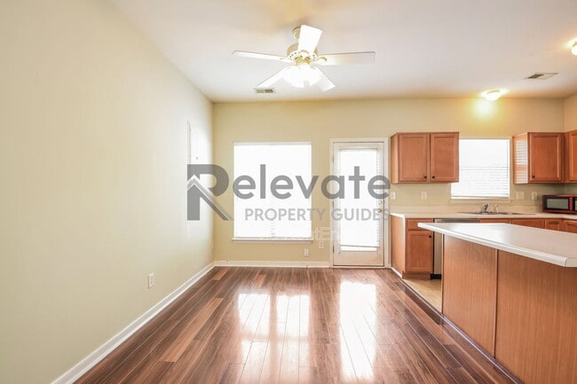 Building Photo - 5504 Springwater Ln