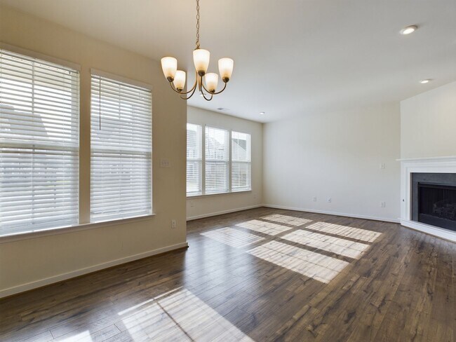 Building Photo - 6127 Buntline Ln