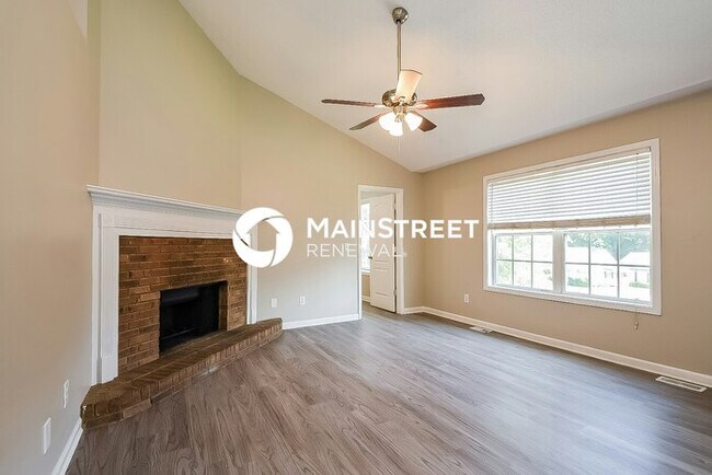 Building Photo - 4 Bedroom Pet-Friendly Home in Rydal, GA with Main Street Renewal