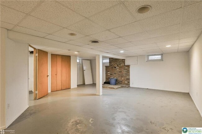 Building Photo - 900 Mine Lane Rd