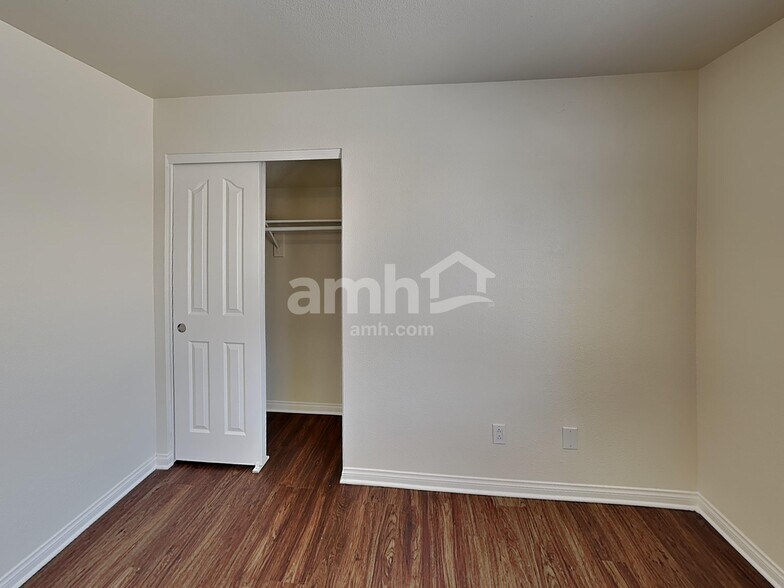 Building Photo - 8221 Woodland Prairie Ave