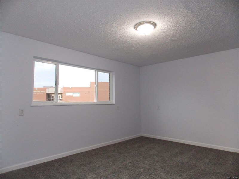 Building Photo - 3618 E 91st Ave