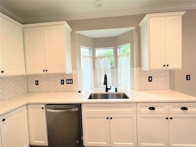 Building Photo - 16407 Stone Prairie Dr