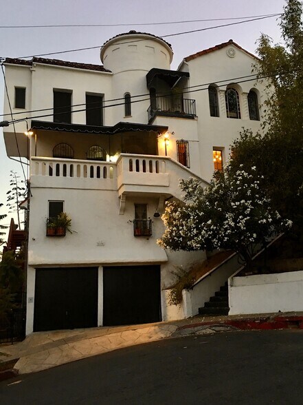 Building Photo - 1622 Delta St