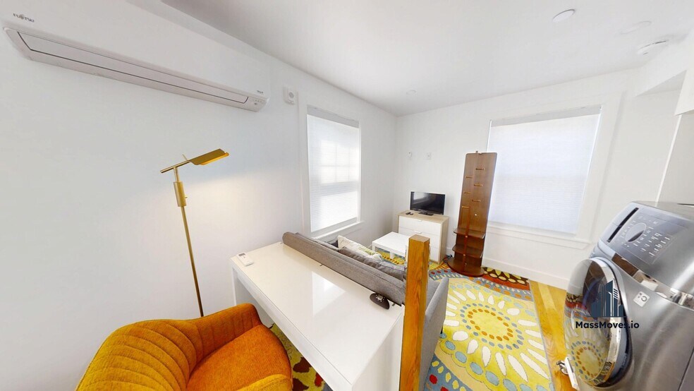 Building Photo - 36 Shepard St