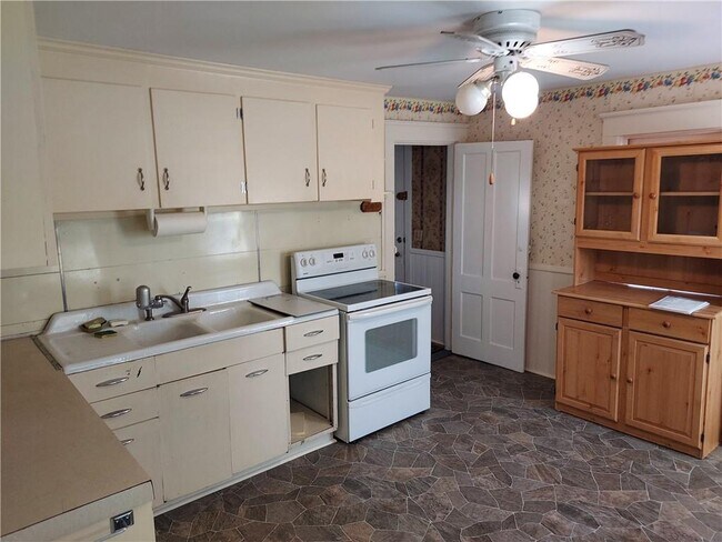 Building Photo - 53 Butler Ave