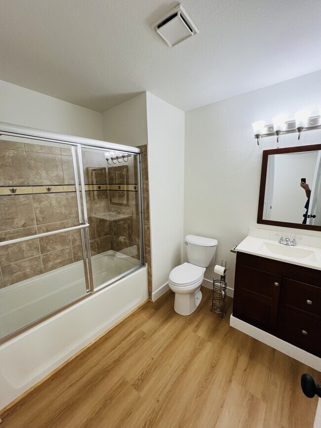 Building Photo - 24555 Camino Meridiana