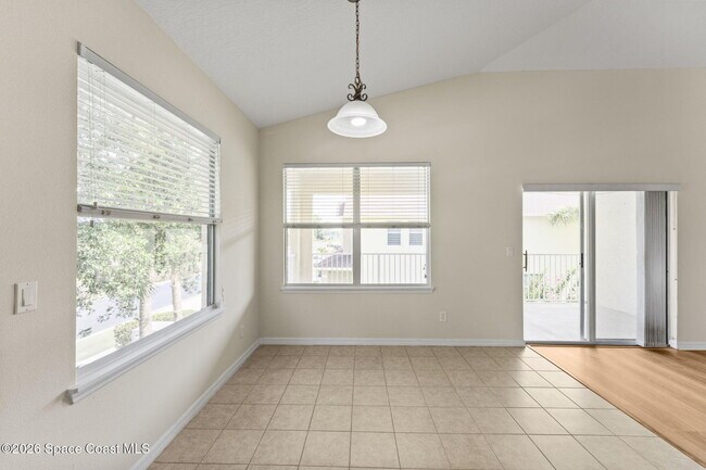 Building Photo - 907 Ocaso Ln