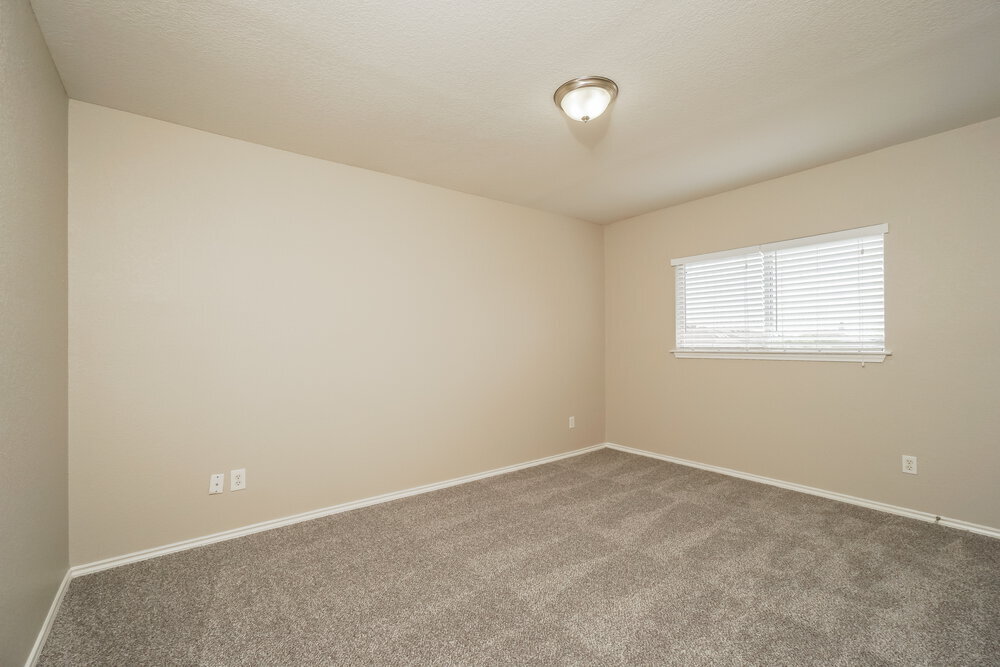 Building Photo - 8714 Sunview Park
