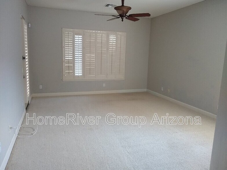 Building Photo - 17953 W Willow Dr