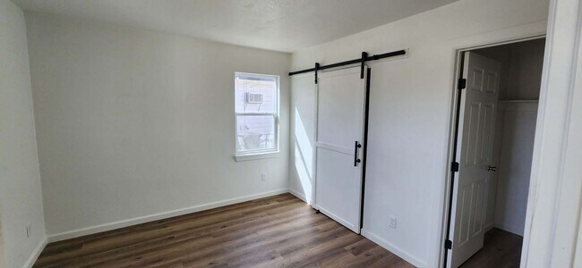 Building Photo - Beautifully Remodeled 3 Bed / 2 Bath Home with Large Backyard