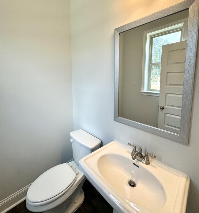Building Photo - 588 Amarante Cir
