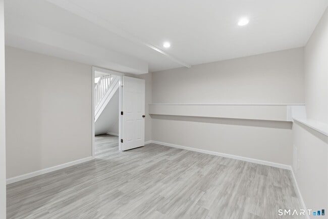 Building Photo - 193 Cypress Rd