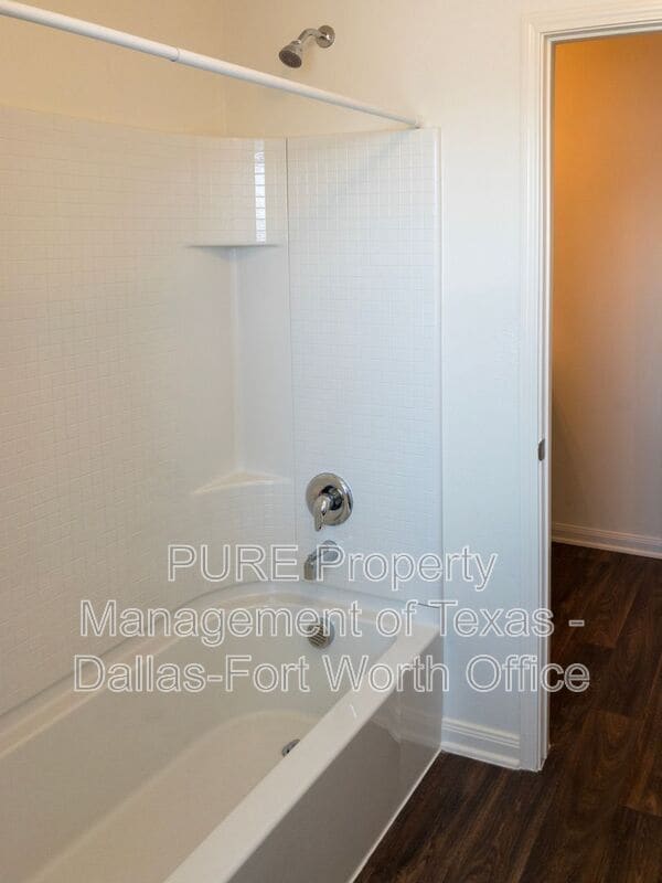 Building Photo - 14307 Bridgeview Ln