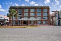 Building Photo - 202 Rosenberg St