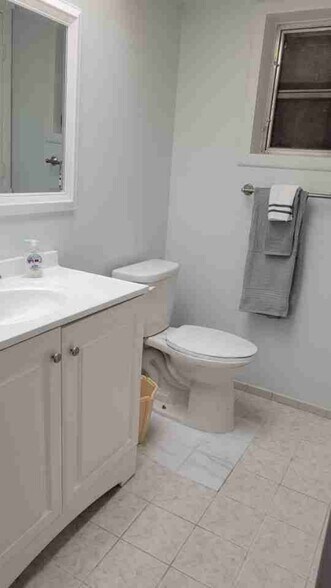 Building Photo - 9582 118th St N