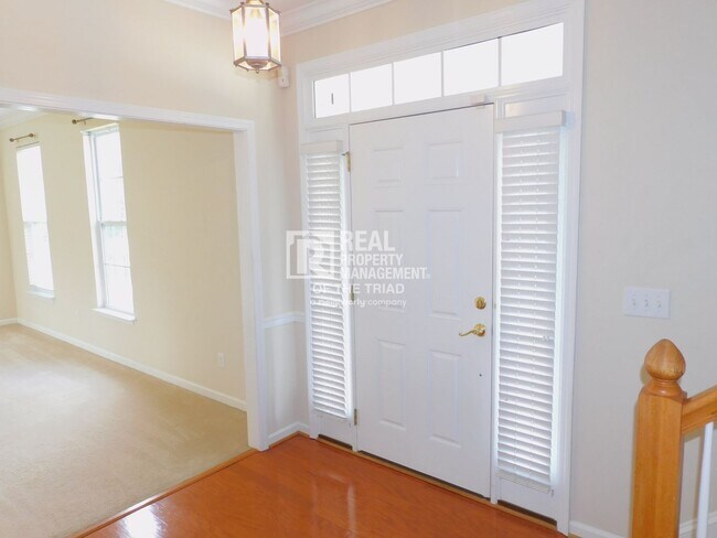 Building Photo - *NW High School* Lovely 4BR/2.5BA Home off...