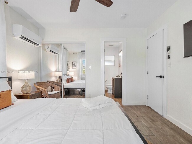 Building Photo - 300 SW 23rd St