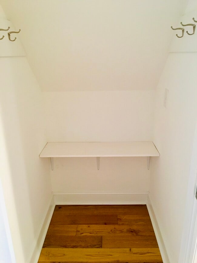 Building Photo - 102 Abaco Dr E