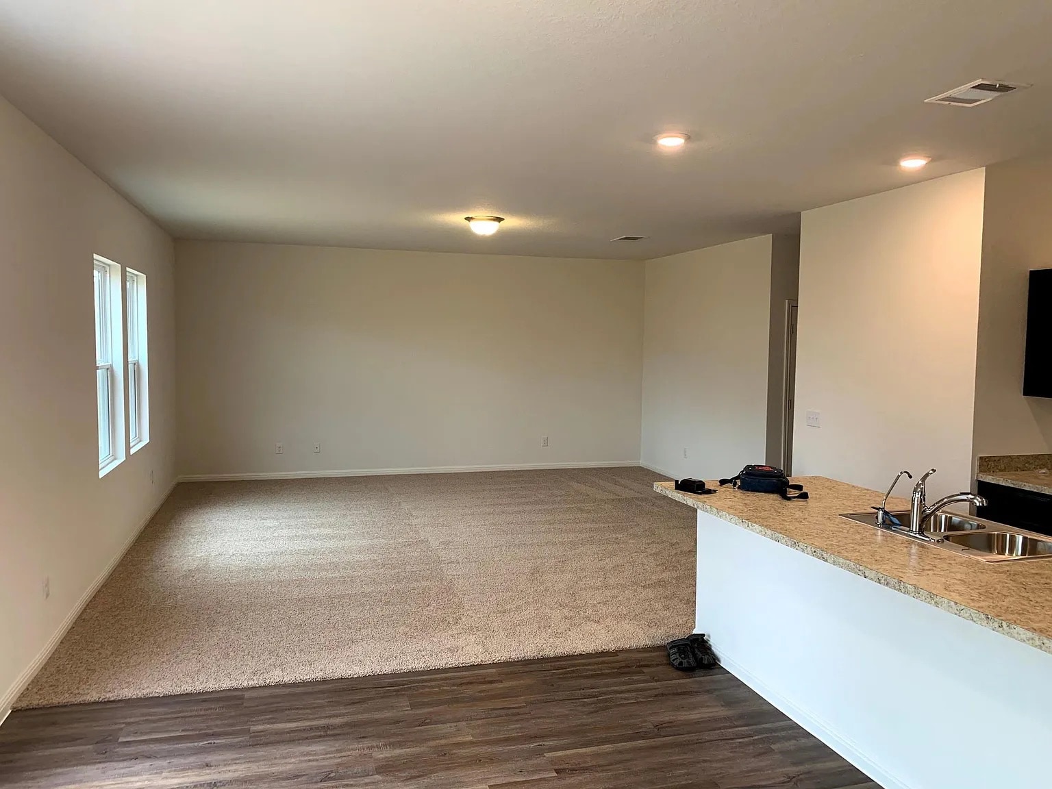 Building Photo - Room in House on Shiro Dr