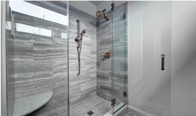 Master bath shower w his and her sinks and bidet - 2044 Random Rd
