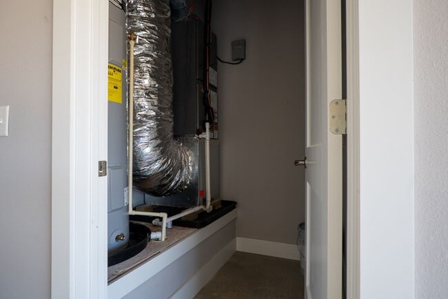 Building Photo - Spacious 3 bed 2 bath in Pea Ridge