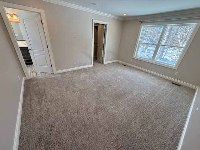 Building Photo - 16135 Henry Ruff Rd