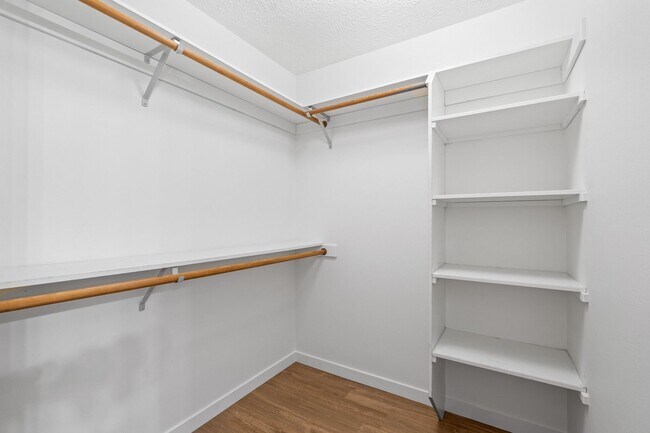 Building Photo - 3408 E 48th Ct