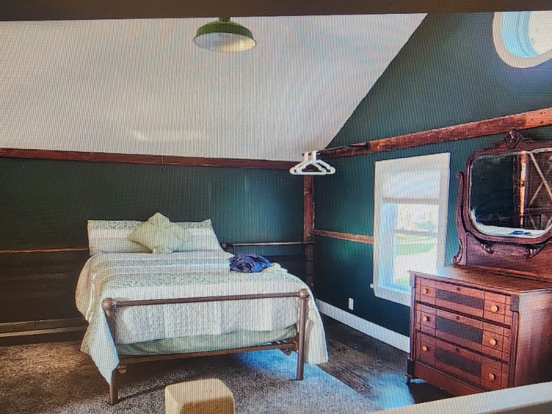 Building Photo - 7049 Lake Ave