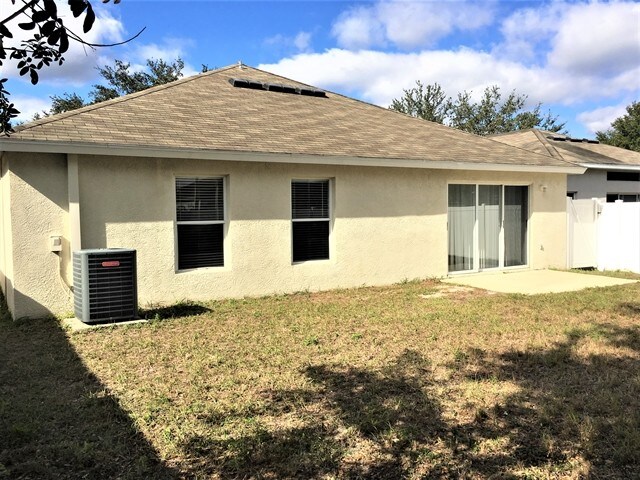 Building Photo - 12426 Tree Pointe Ct