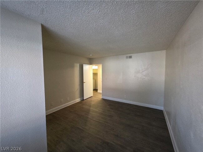 Building Photo - 4941 Newport Cove Dr