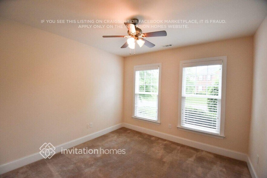 Building Photo - 10814 Bask Ct