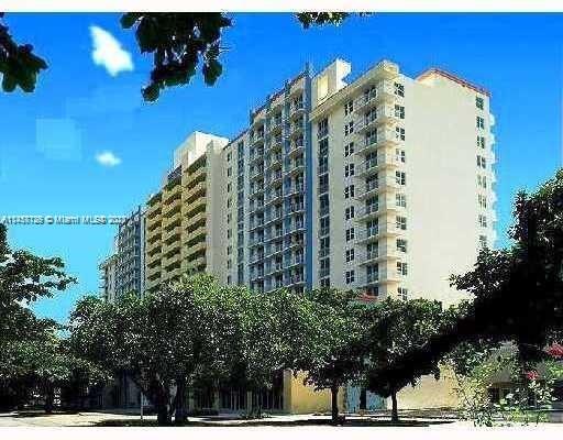 Building Photo - 3000 Coral Way
