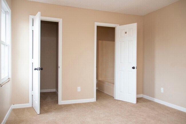 Building Photo - Half off first month rent move in special!