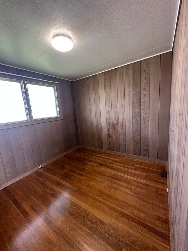 Building Photo - 123 Punahele St