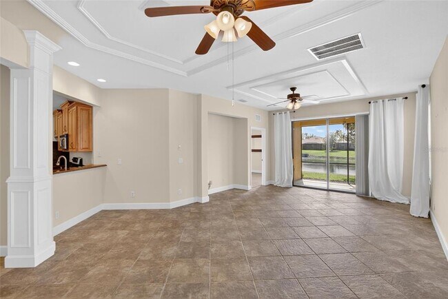 Building Photo - 210 Shell Falls Dr