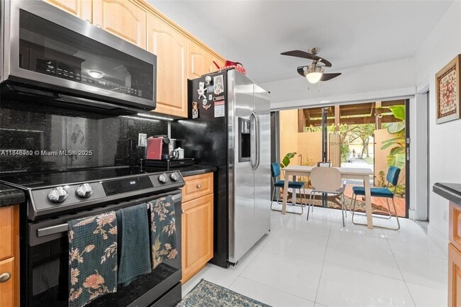 Building Photo - 9809 Costa Del Sol Blvd