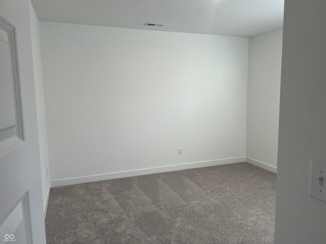 Building Photo - 5580 Cherry Hl Dr