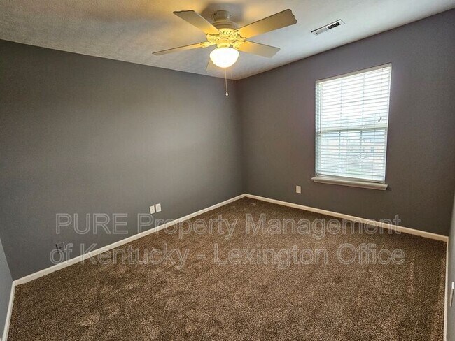 Building Photo - 353 Lucille Dr