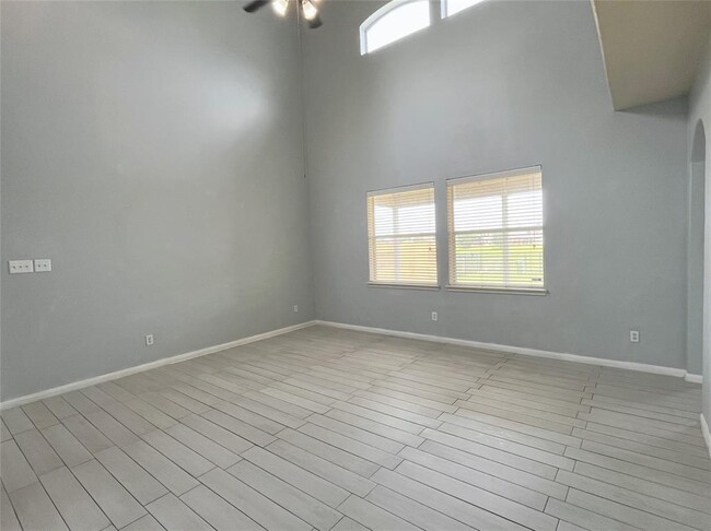 Building Photo - 4339 S Vineyard Mdw Ln