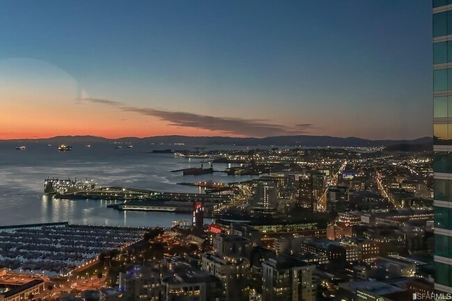 Building Photo - 401 Harrison St