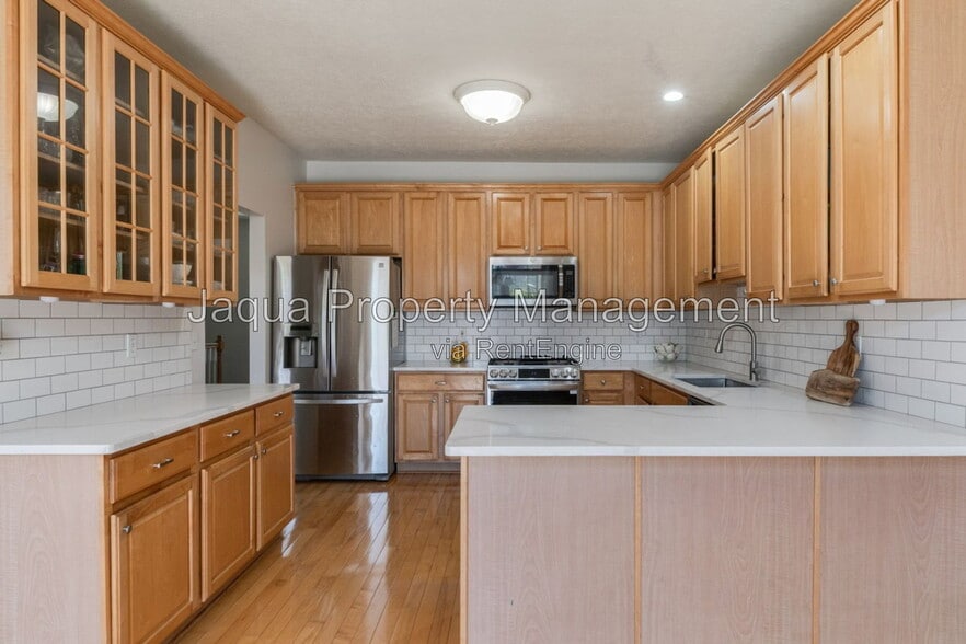 Building Photo - 3397 Hampstead Ct