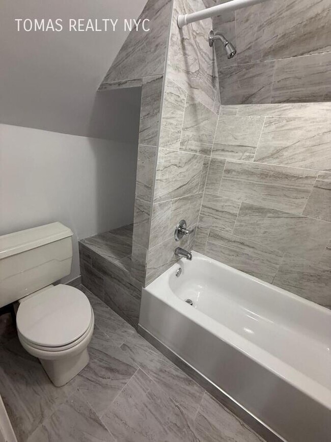 Building Photo - 436 Park Hill Ave