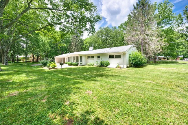 Building Photo - 6112 Melbourne Drive, Nashville, TN 37215