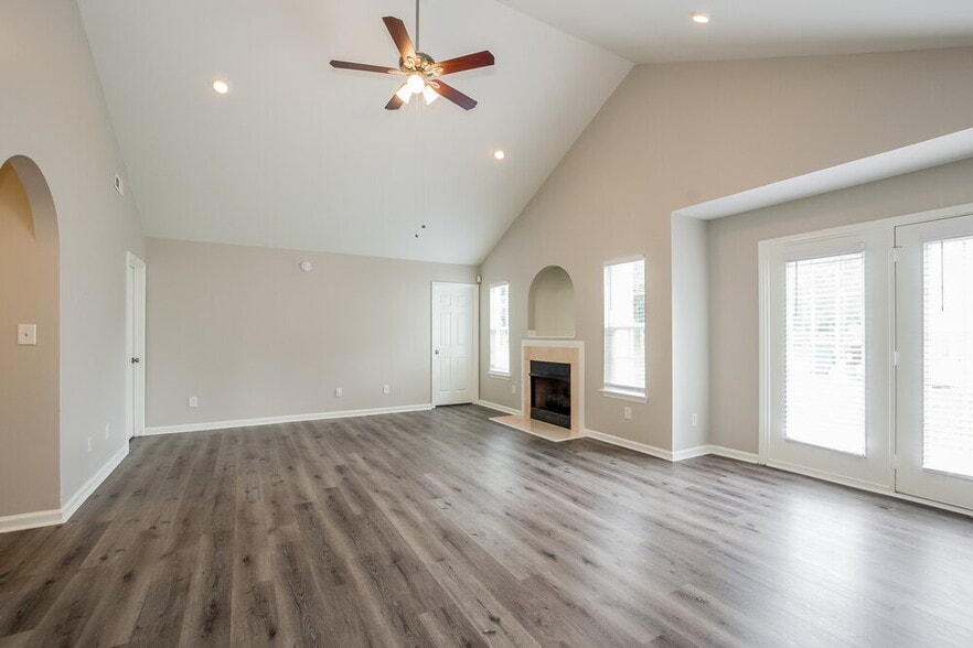 Building Photo - 6423 Nevin Glen Dr