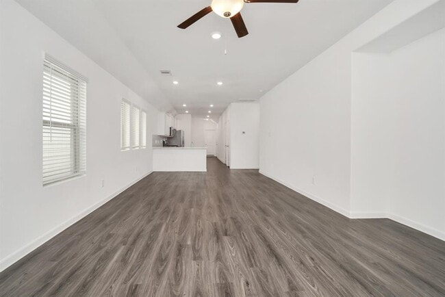 Building Photo - 11807 Kinlough Dr